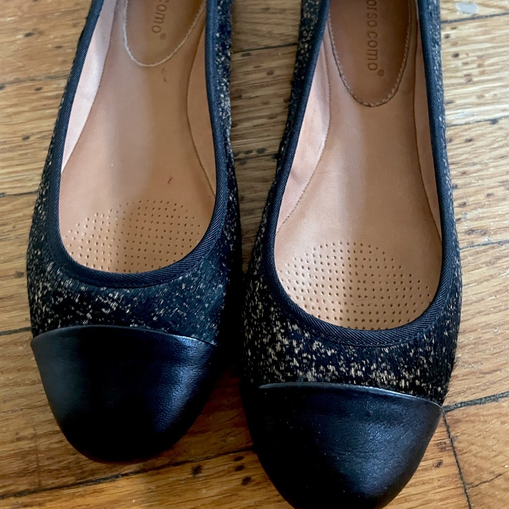 Corso Como 7.5; NEVER WORN! Gorgeous Italian leather flats Chanel style